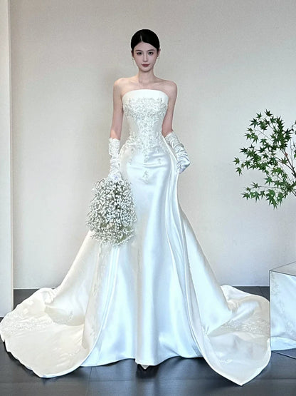 Appealing A-Line Satin Wedding Dress Strapless Sequins Beaded Bridal Outfit AP6890