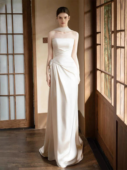 Fascinating Strapless Satin Tulle Wedding Dress Sheath 3D Appliques Bridal Dress AP6891