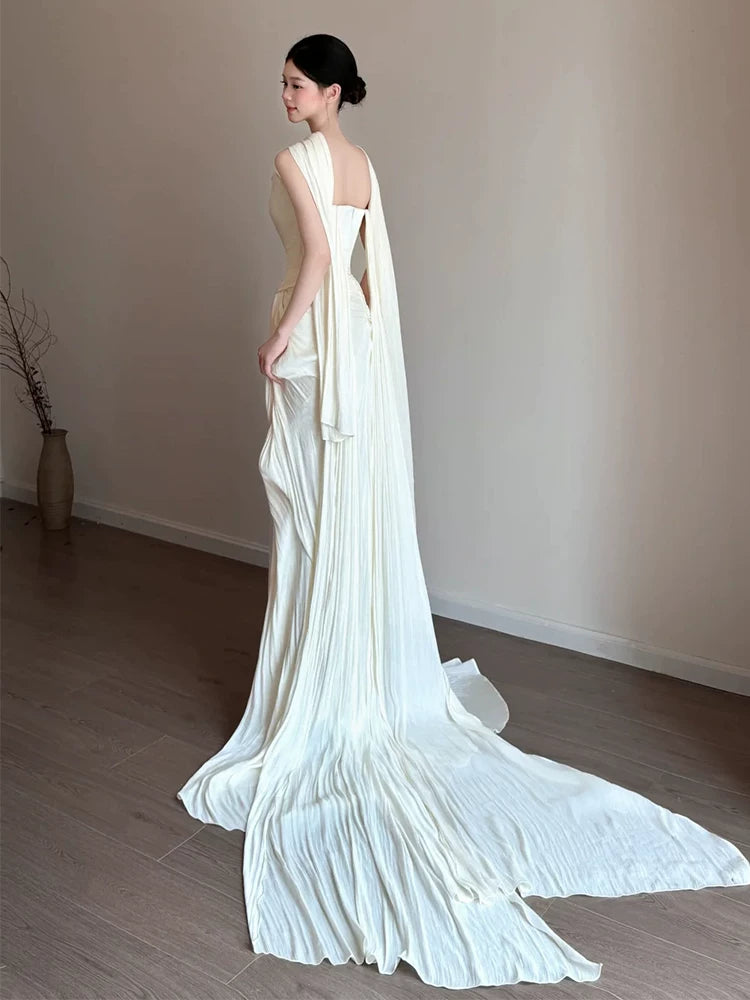 Avant-Garde Strapless High-Slit Wedding Dress With Scarf Sheath Pleated Bridal Dress AP6894
