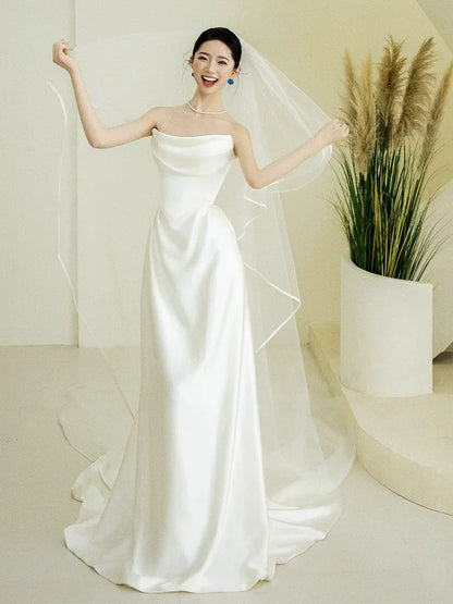Victorian-Inspired Strapless Wedding Dress With Veil Sheath Satin Bridal Dress AP6899