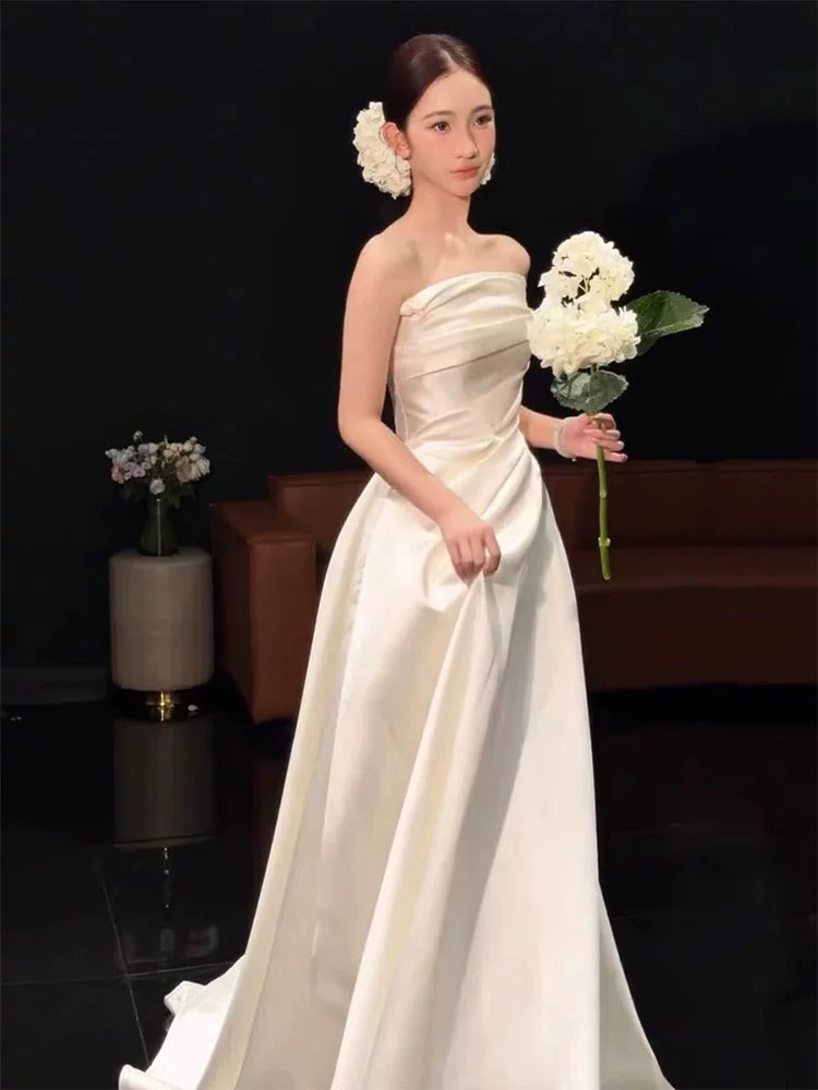 Cozy A-Line Wedding Dress Simple Strapless Satin Bridal Gowns AP6900