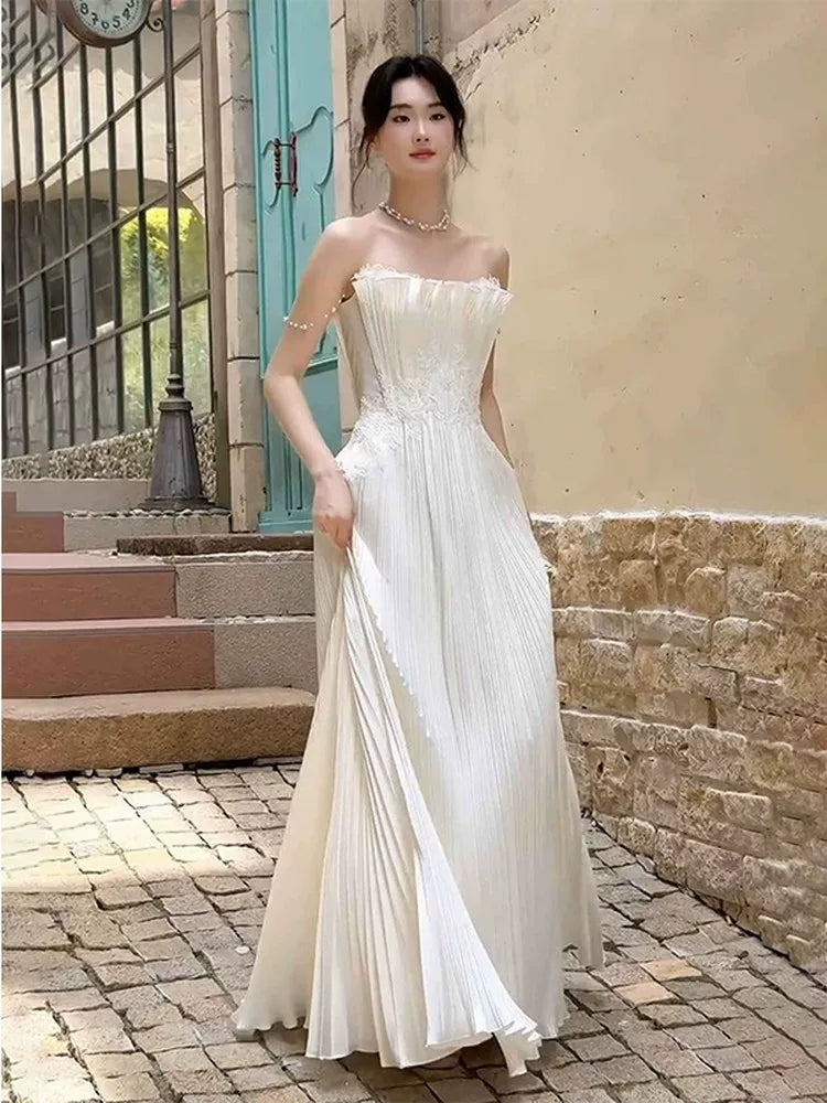 Lustrous Beading Off-Shoulder Pleated Wedding Dress Appliques A-Line Bridal Dress AP6901