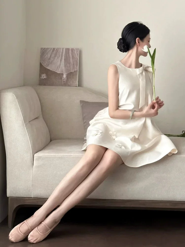Vintage A-line White Homecoming Dress Ideas Jewel Neck Satin Appliques Bow Hoco Dress AP6921