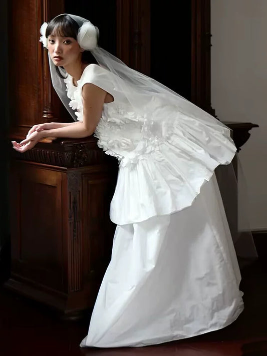 Alluring A-Line Jewel Neck Wedding Dress Inspo Appliques Bridal Gowns With Veil AP6925