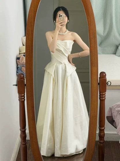 Gorgeous A-Line Strapless Wedding Dress Inspo Pleated Bridal Gowns AP6926