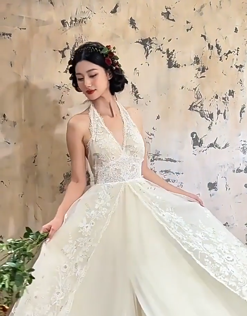 Glam Halter Neck Wedding Dress Lace A-Line Bridal Dress AP6927