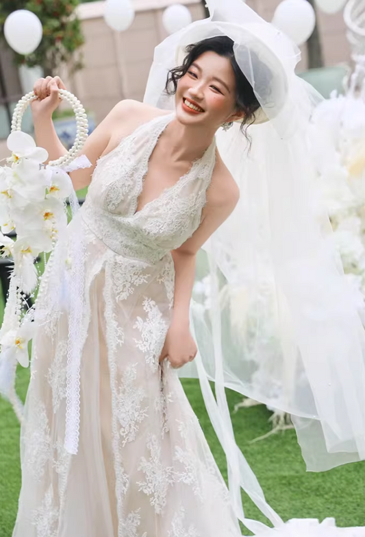 Glam Halter Neck Wedding Dress Lace A-Line Bridal Dress AP6927
