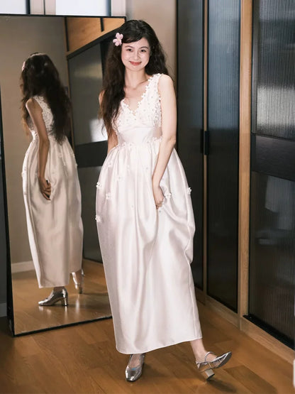 Novelty V Neck Sheath Wedding Dress Inspo Appliques Beads Bridal Gowns AP6931