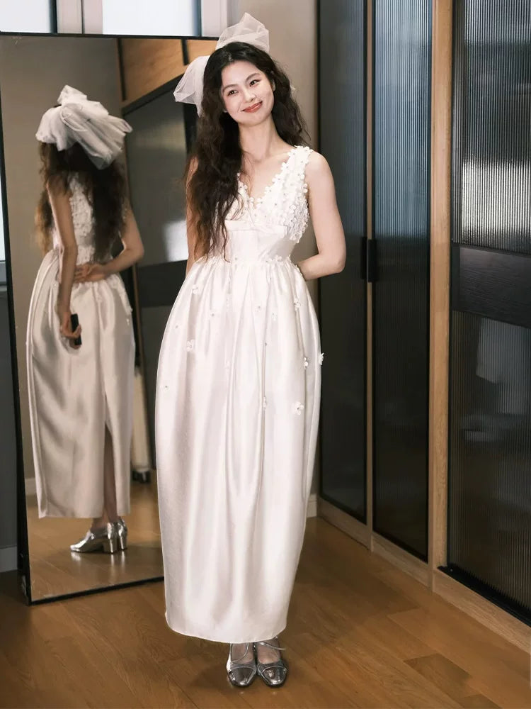 Novelty V Neck Sheath Wedding Dress Inspo Appliques Beads Bridal Gowns AP6931