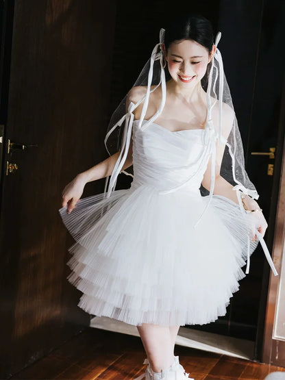 Fashionable A-Line Strapless Wedding Dress With Veil Tiered Tulle Short Bridal Gowns AP6934