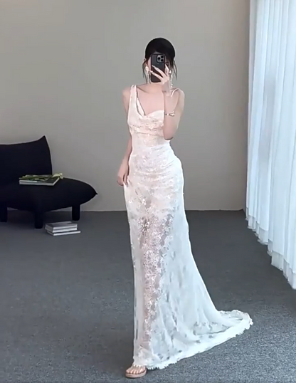 Minimalist Spaghetti Strap Sheath Wedding Dress Lace Draped Bridal Gowns AP6936