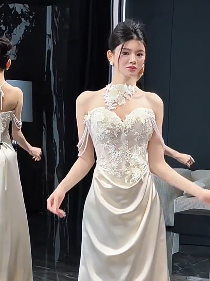 Sparkly Beading Off-Shoulder Satin Wedding Dress With Necklace Mermaid Appliques Sequins Bridal Dress AP6940