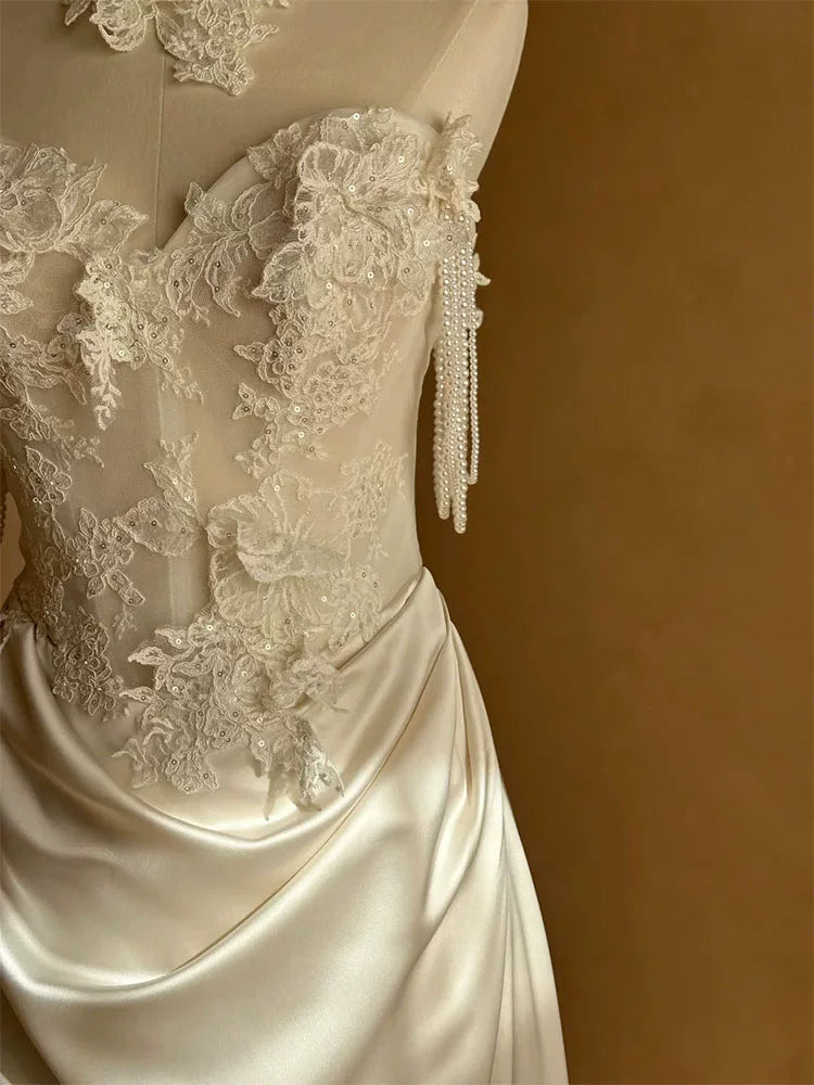 Sparkly Beading Off-Shoulder Satin Wedding Dress With Necklace Mermaid Appliques Sequins Bridal Dress AP6940