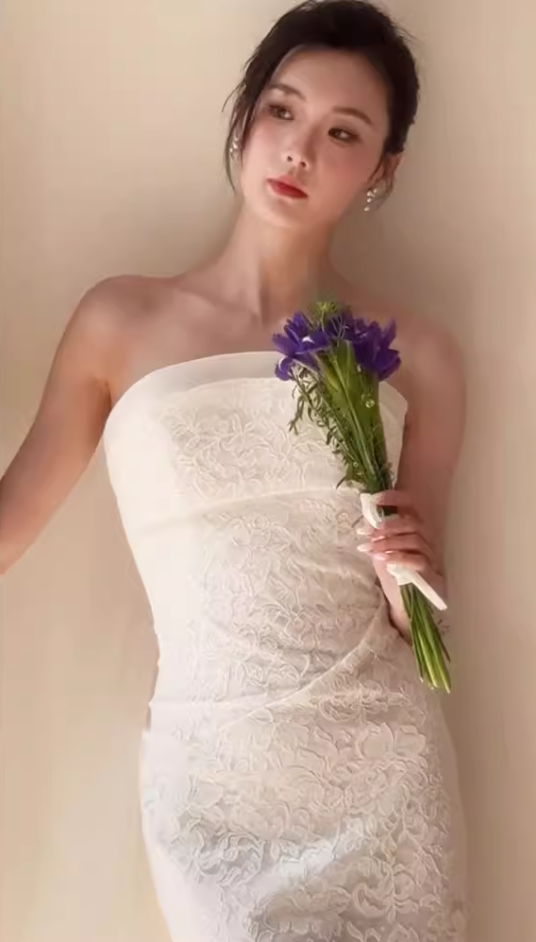 Adorable Strapless Textured Wedding Dress With Bow Train Mermaid Bridal Dress AP6942