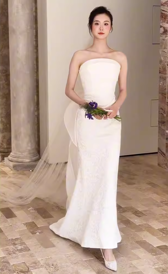 Adorable Strapless Textured Wedding Dress With Bow Train Mermaid Bridal Dress AP6942