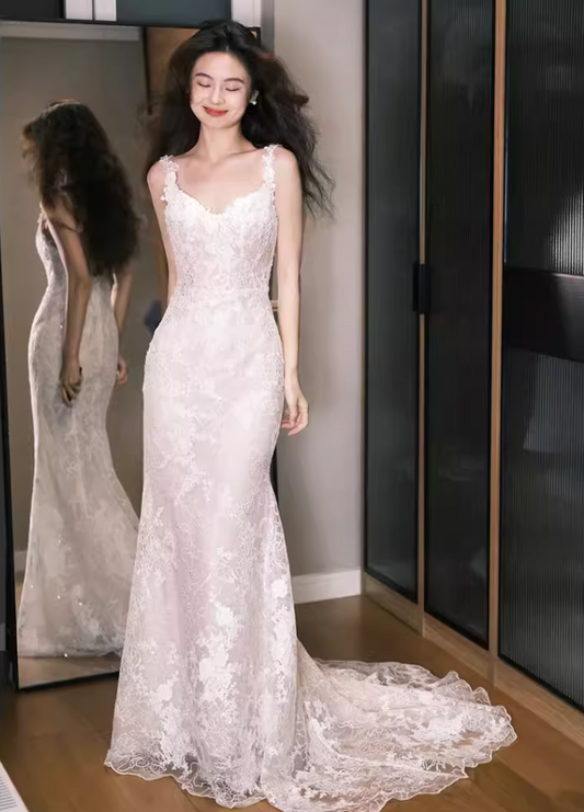 Trendy Spaghetti Straps Mermaid Wedding Dress Lace Sequins Bridal Dress AP6945