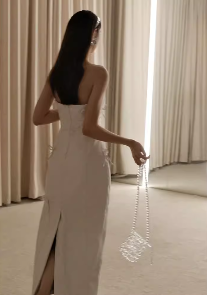 Vogue Strapless Wedding Dress Bows Sheath Slit Bridal Dress AP6947