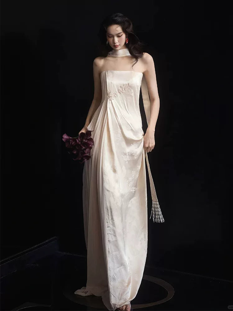 Modern Strapless Appliques Wedding Dress With Scarf Jacquard Sheath Bridal Dress AP6950