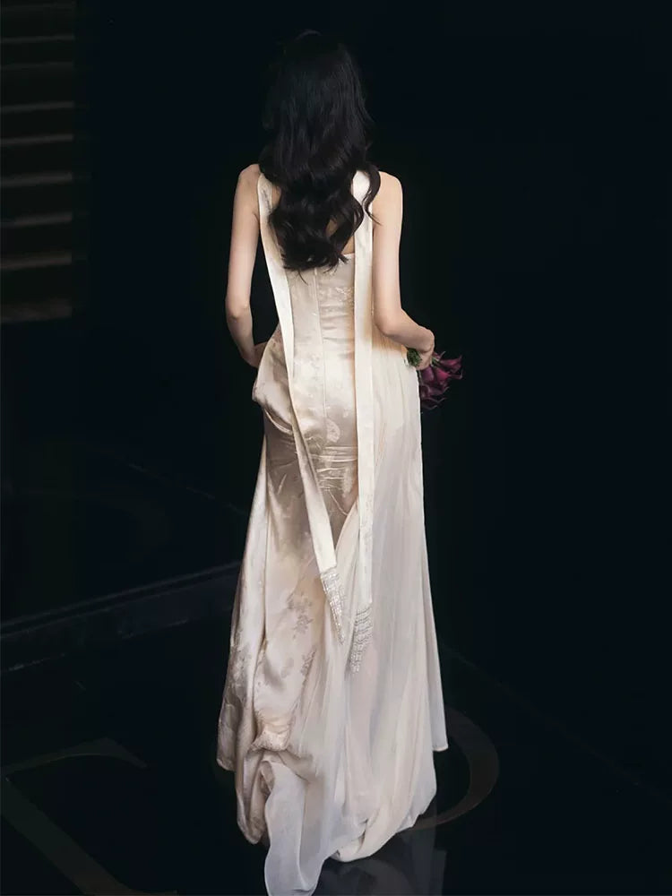 Modern Strapless Appliques Wedding Dress With Scarf Jacquard Sheath Bridal Dress AP6950