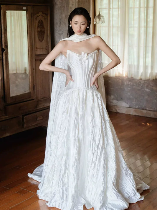 Glittering Strapless Satin Wedding Dress A-Line 3D Applique Bridal Dress AP6949