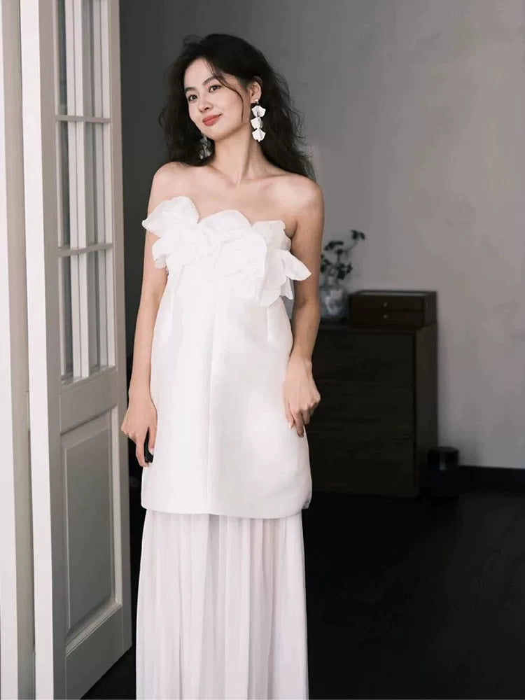 Gen Z Style Strapless Appliques Wedding Dress Flowy Tulle Sheath Bridal Dress AP6956