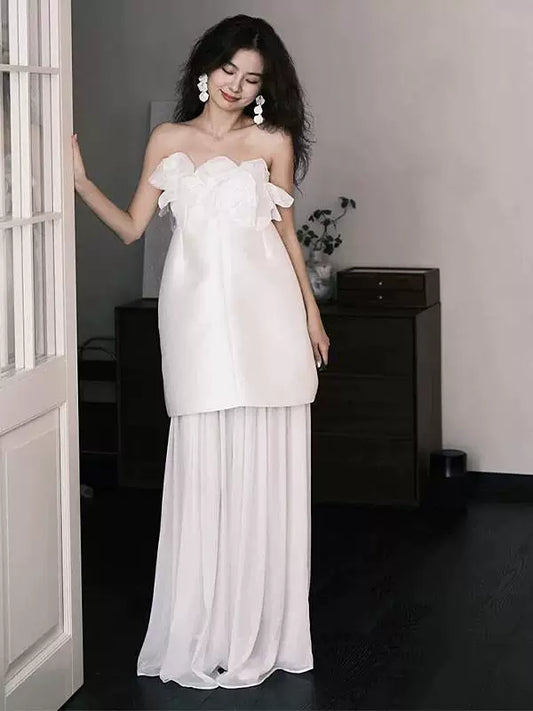 Gen Z Style Strapless Appliques Wedding Dress Flowy Tulle Sheath Bridal Dress AP6956