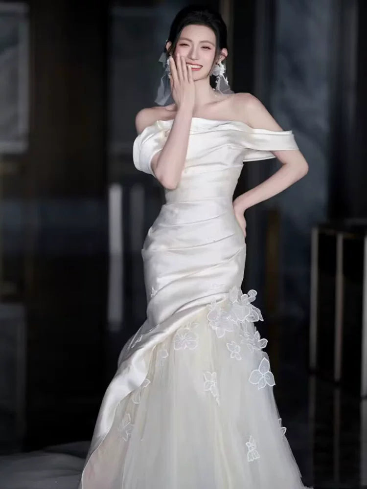 Retro Appliques Tulle Mermaid Wedding Dress Off-Shoulder Satin Bodice Bridal Dress AP6958