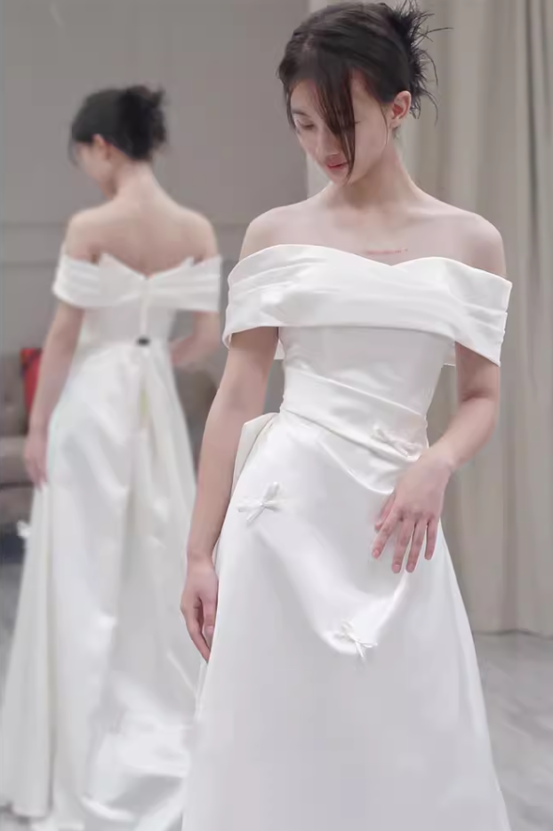 New Tendency Off-Shoulder A-Line Wedding Dress Simple Bows Satin Bridal Dress AP6960