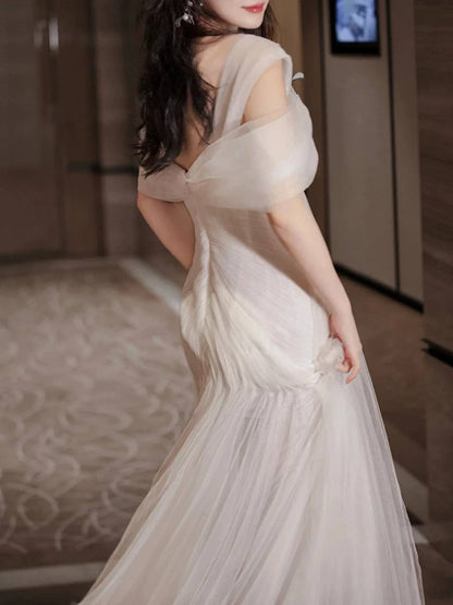 Amazing Off-Shoulder A-Line Wedding Dress Tulle Appliques Bridal Dress AP6969