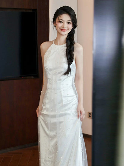 Enticing Halter Neck Bow Wedding Dress Beads A-Line Bridal Dress AP6973