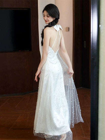 Enticing Halter Neck Bow Wedding Dress Beads A-Line Bridal Dress AP6973