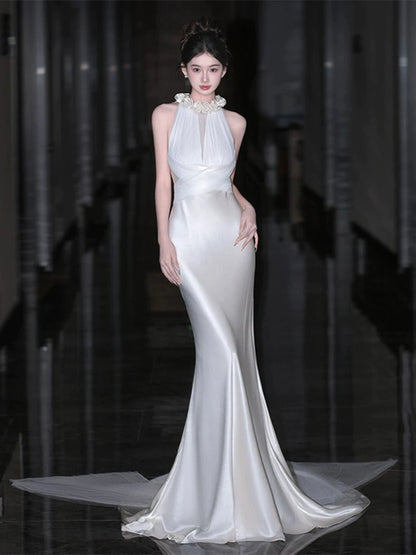 Lustrous Halter Neck Wedding Dress Appliques Tulle Bodice Satin Mermaid Bridal Dresses AP6982