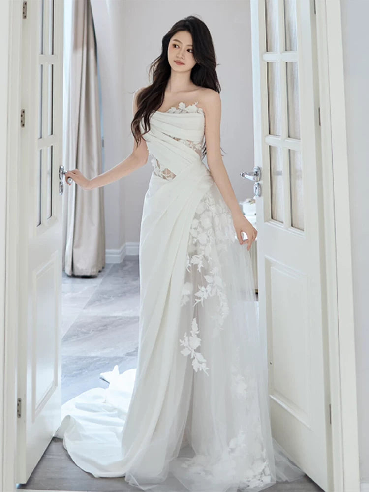 Standout One Shoulder Satin Wedding Dress Appliques Tulle Sheath Bridal Dress AP6987