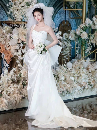 Ornate One Shoulder Sheath Satin Wedding Dress With Bow Train Appliques Tulle Bridal Dress AP6990