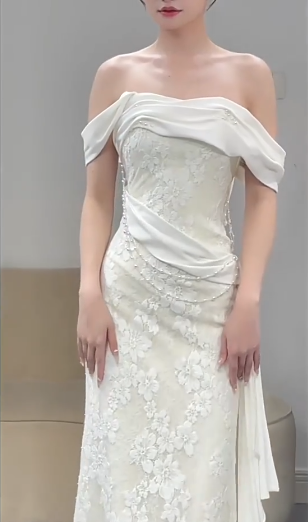Luxurious Mermaid Off-Shoulder Wedding Dress Appliques Beading Bridal Dress AP6993