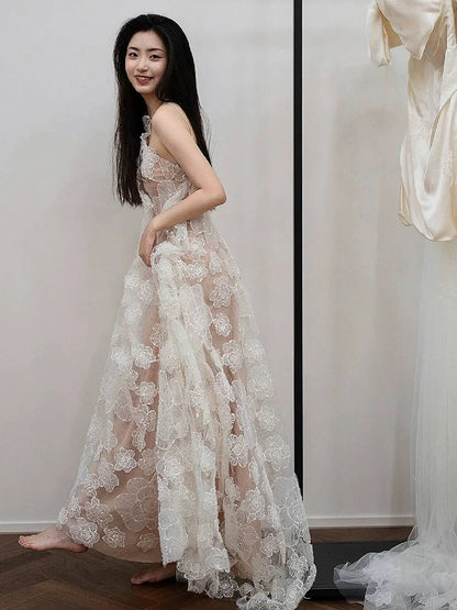 Luxury Halter Neck Backless Wedding Dress Appliques A-Line Bridal Dress AP6994