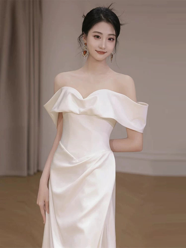 Vintage Mermaid White Wedding Dress Off-Shoulder Satin Bridal Outfit AP7000