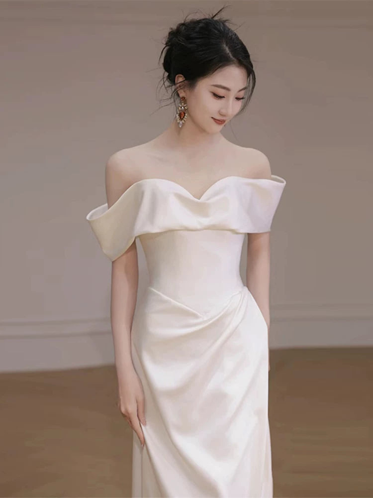 Vintage Mermaid White Wedding Dress Off-Shoulder Satin Bridal Outfit AP7000