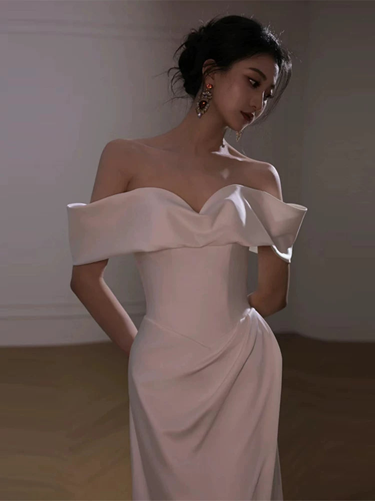Vintage Mermaid White Wedding Dress Off-Shoulder Satin Bridal Outfit AP7000