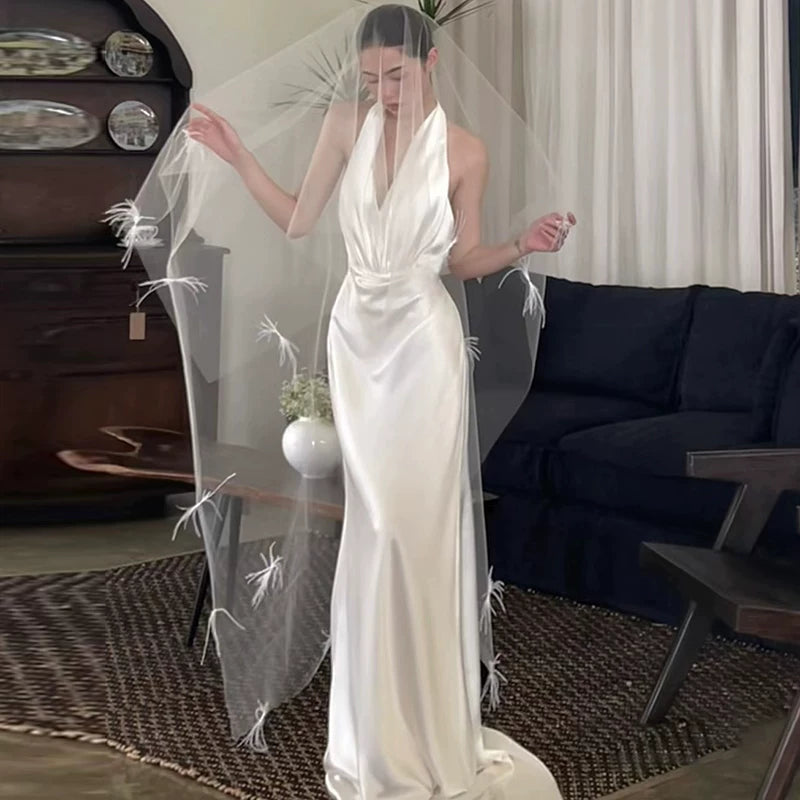 Novelty Backless Satin Wedding Dress Sheath Halter Neck Bridal Dress AP7009