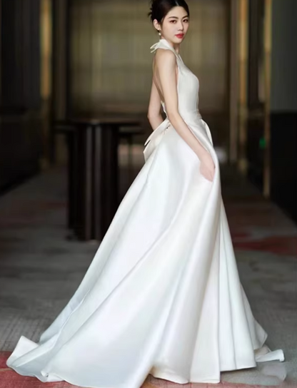 Simple Halter Neck A-Line Wedding Dress Backless Satin Bridal Dress AP7014