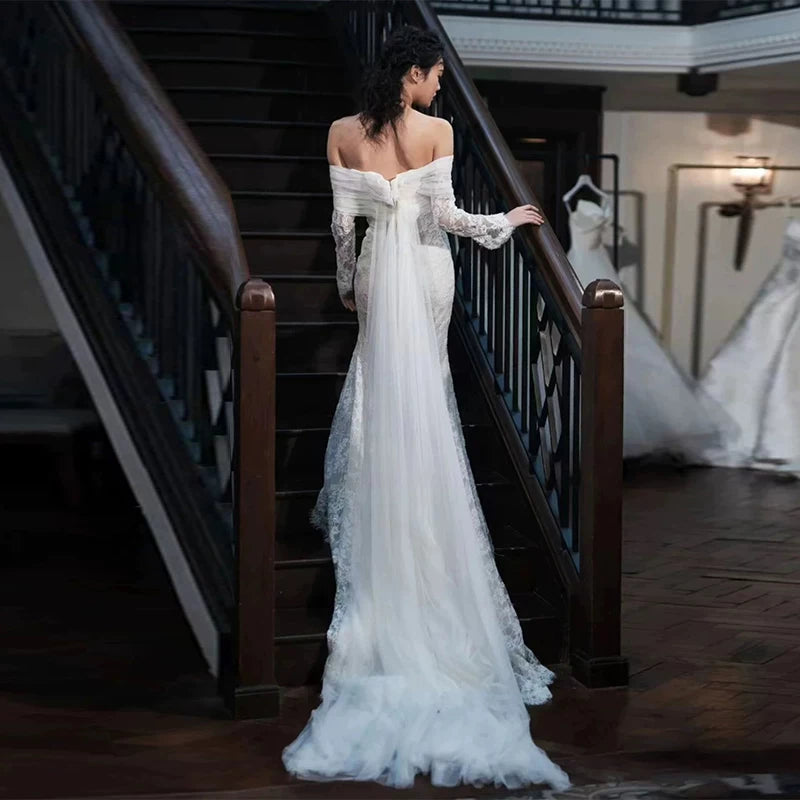 Fitted Long Sleeve Wedding Dress Off-Shoulder Lace Mermaid Bridal Outfit AP7019