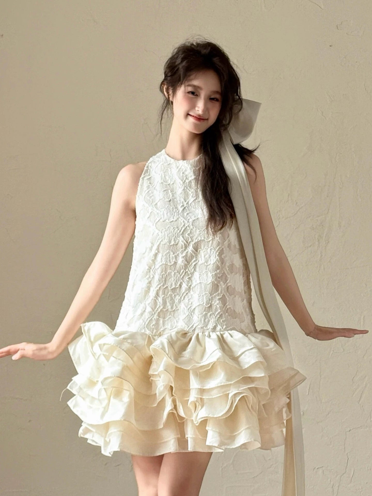 Modern Ivory Homecoming Dress Halter Neck Hoco Outfit Ruffles Tiered A-Line Birthday Gown AP7028