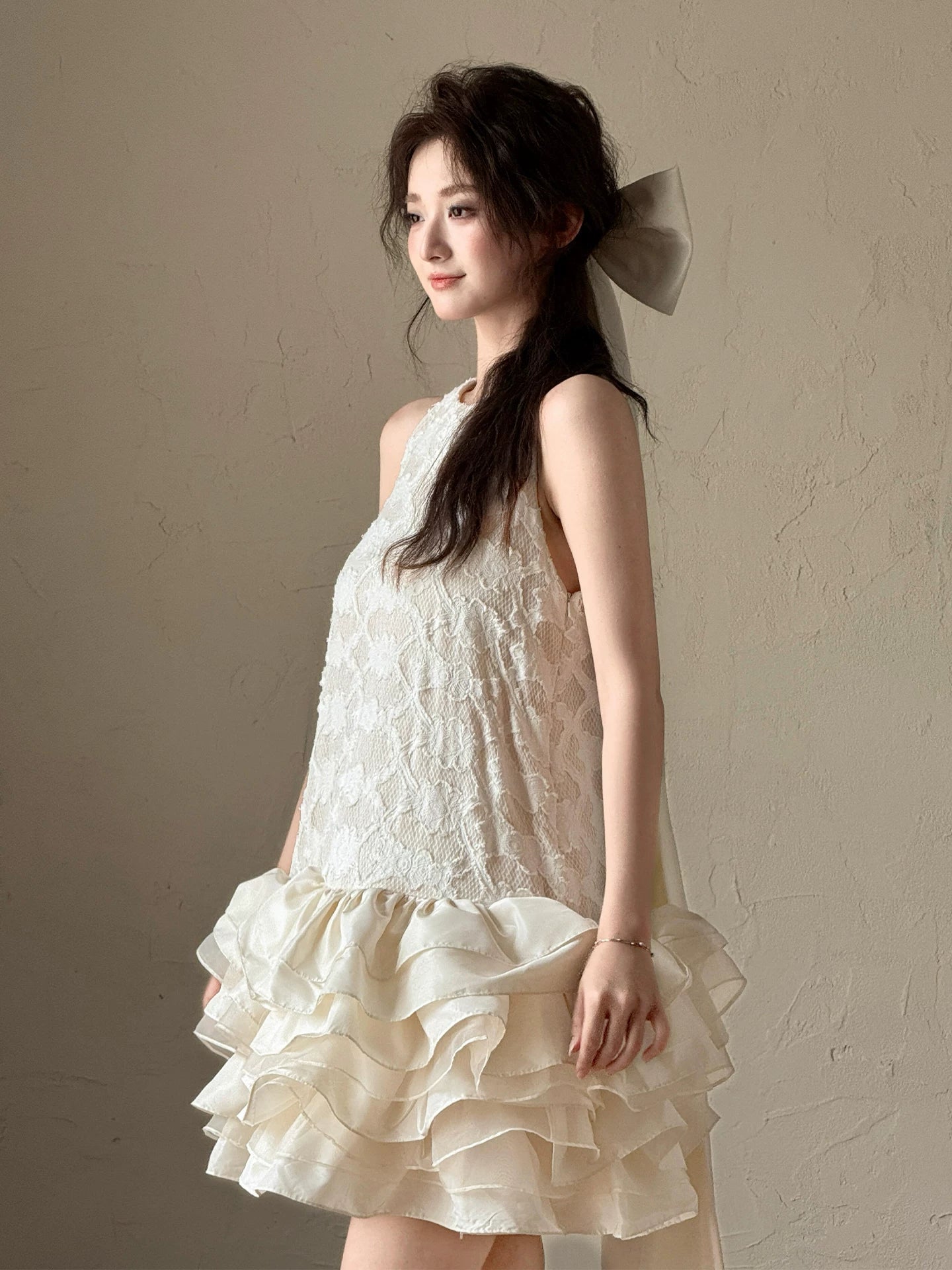 Modern Ivory Homecoming Dress Halter Neck Hoco Outfit Ruffles Tiered A-Line Birthday Gown AP7028