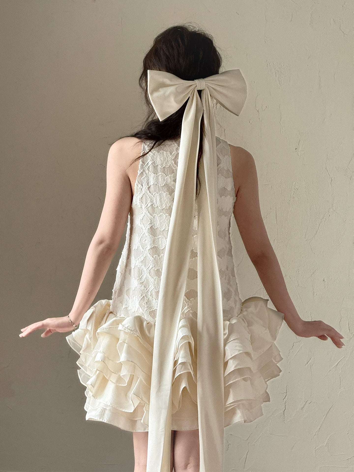Modern Ivory Homecoming Dress Halter Neck Hoco Outfit Ruffles Tiered A-Line Birthday Gown AP7028