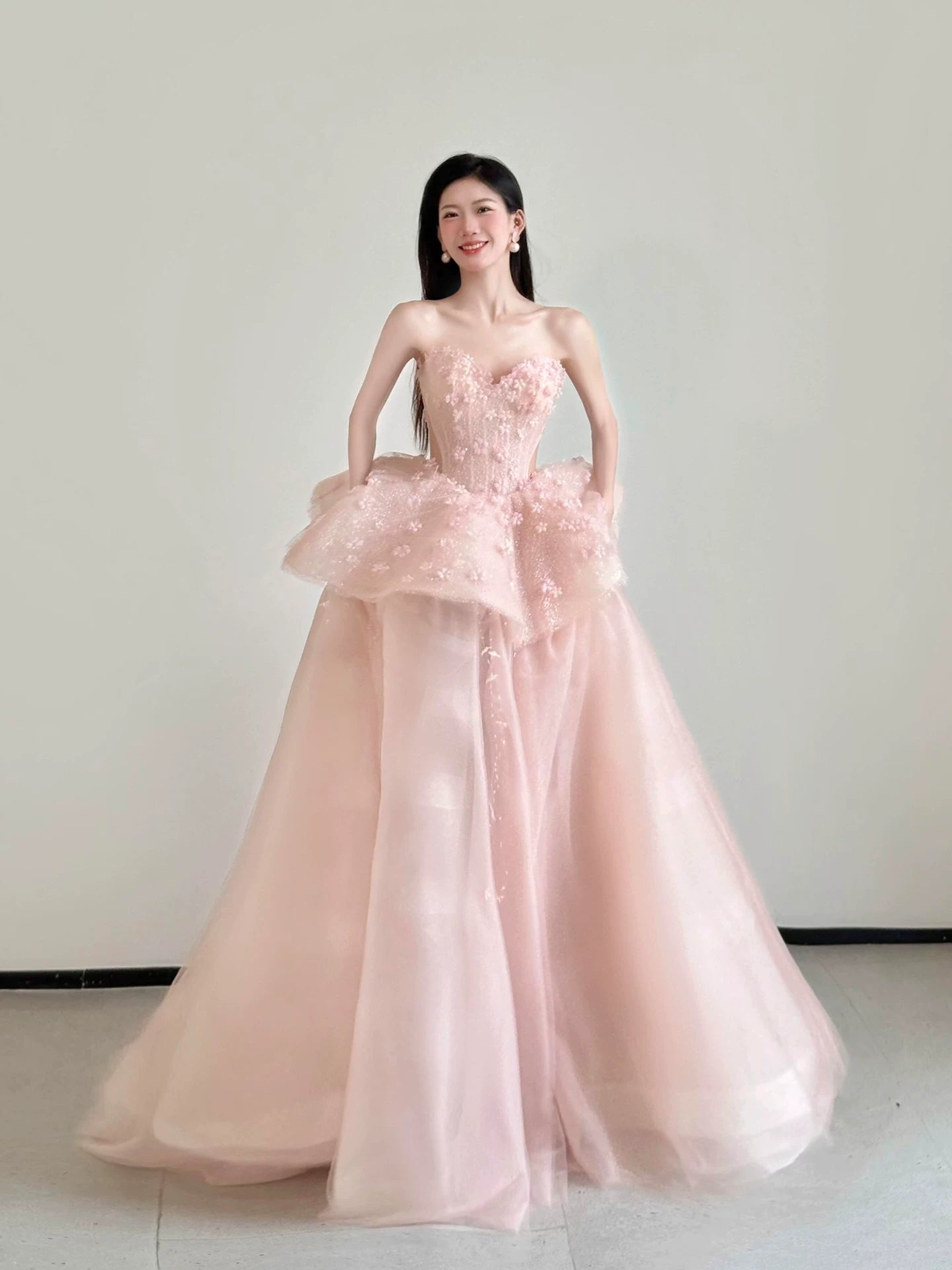 Refined Strapless Ruffles Pink Prom Dress Appliques Sequins A-Line Formal Gowns AP7045