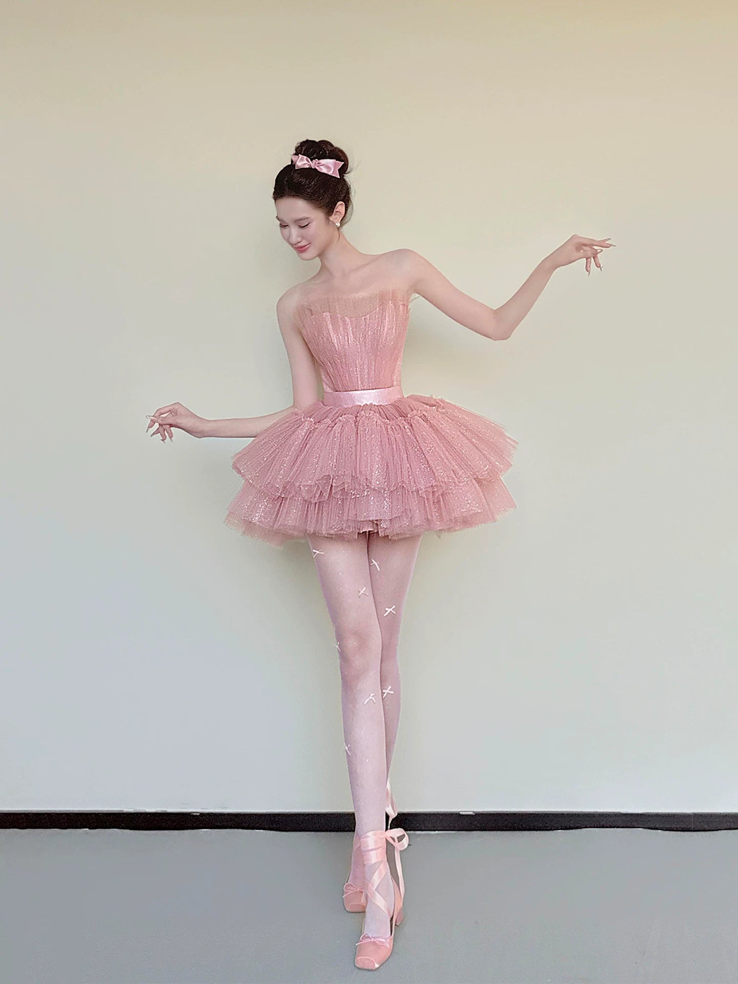 Appealing Strapless Homecoming Dress Tiered Pink Hoco Outfit Sequins Tulle A-Line Birthday Gown AP7051