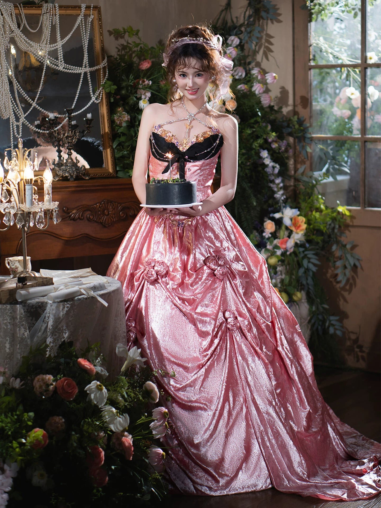 Victorian-Inspired A-Line Appliques Pink Prom Dress Beaded Halter Neck Evening Gowns AP7063