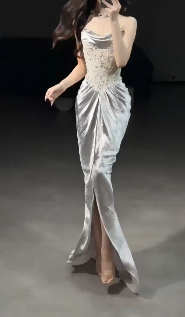Luxury Strapless Silver Prom Dress Sequins Sheath Slit Evening Dress AP7077