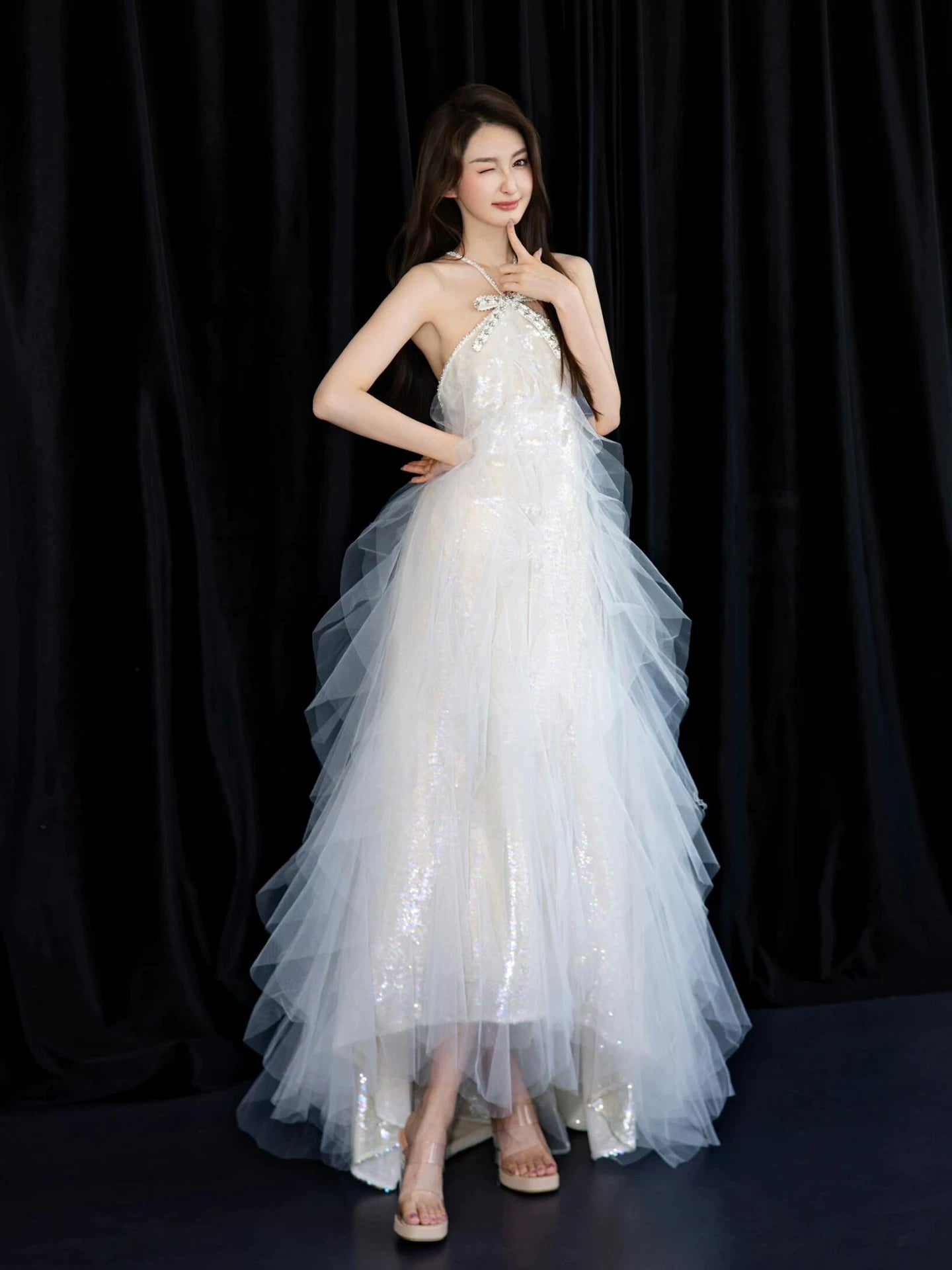 Stunning Halter Neck A-Line White Prom Dress Sequins Beading Tulle Evening Gowns AP7096